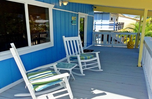 Winston Waterways House | Enjoy the warm sunny Florida Keys with all the extras included @ Arrhouse!