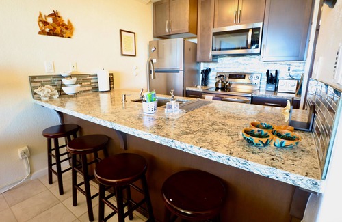 Historic Kailua Village Condo | Enjoy Water's Edge Hale