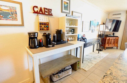 Historic Kailua Village Condo | Enjoy Water's Edge Hale