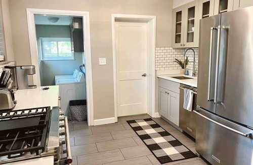 Columbus Apartment | Enjoy your stay in this cozy, newly renovated condo in the heart of German Village