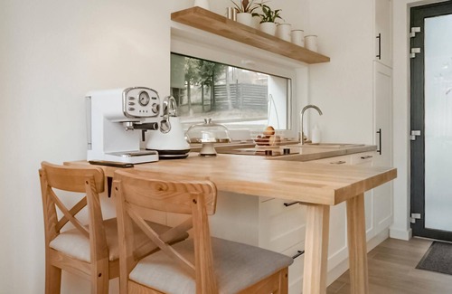 Olsztyn House | Enjoy your vacation in this modern and comfortable cottage on the Kortowskie Lake.