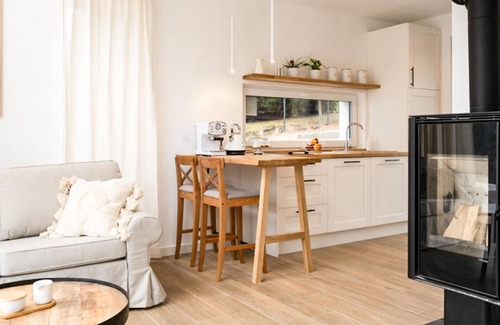 Olsztyn House | Enjoy your vacation in this modern and comfortable cottage on the Kortowskie Lake.