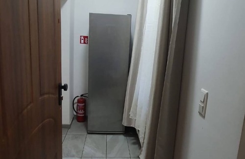 Simmering Apartment | Enkplatz U3 Getaway: Affordable 5-BR Apartment