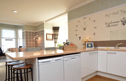 Kilmun Apartment | Enmore Beach House, waterfront, spectacular views, pet friendly