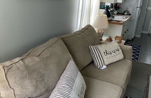 Pine Orchard House | Ennis Cottage - A holiday by the sea!