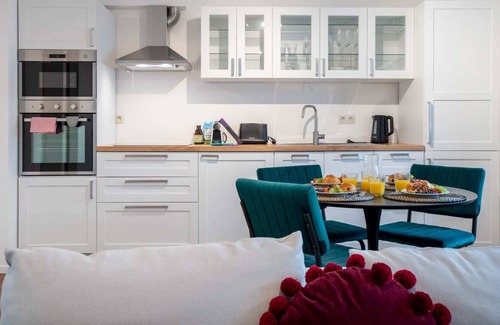 Quartier des Libertes - Vrijheidswijk Apartment | Enseignement I - Two Bedroom Apartment, Sleeps 4