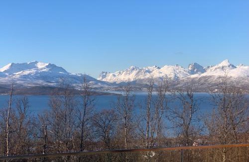 Tromso Apartment | Enter Tromsø - The Mountain View