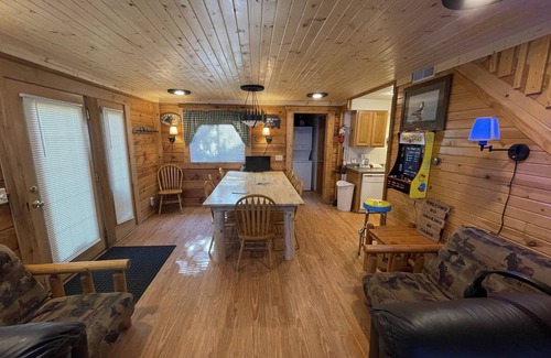 Warrens Cabin | Entertainment Cabin: Great for Gaming, Sporting Events