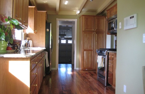 North Tustin House | Entertainment home w/swimming pool, 15 min to Disneyland, beaches