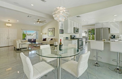 Desert Park Estates House | ENTERTERTAINERS DREAM BACKYARD
