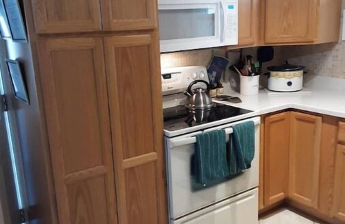 Inverness House | Entire 2 bedroom home w/1 car garage in Inverness