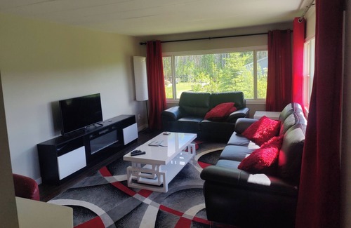 Southbank House | Entire 3-bedroom home. Long stay discount