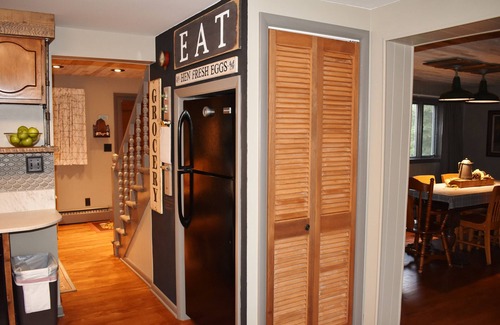 Washburn House | Entire 3BDR Cottage: Explore Bayfield-Apostle Islands-BigTop-Northwoods-trails