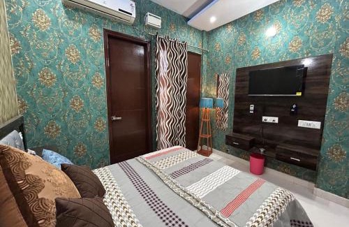 Zirakpur Apartment | Entire 3bhk Luxury Flat in Zirakpur-Panchkula-Chandigarh-Mohali, Punjab, India