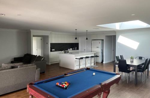 Kelso House | Entire 4 bedroom home on Connolly in Bathurst