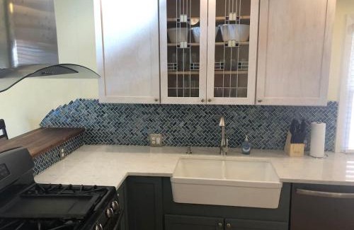 Springfield Apartment | Entire apartment close to downtown - 2 Queen beds