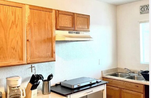Sunrise Acres Apartment | Entire Apartment Unit. 5 minutes to Ft. Bliss