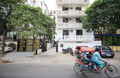 Karkardooma Apartment | Entire apartment with five star looks and facilities