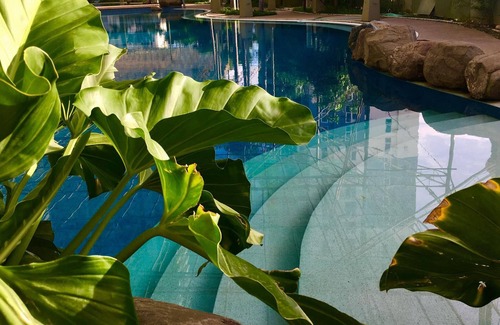 Plaridel Condo | Entire Condo Resort near BGC, Ortigas, FAST WI-FI