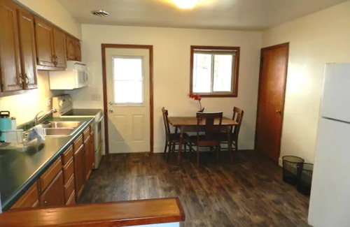 Madison House | Entire duplex next to waterfront