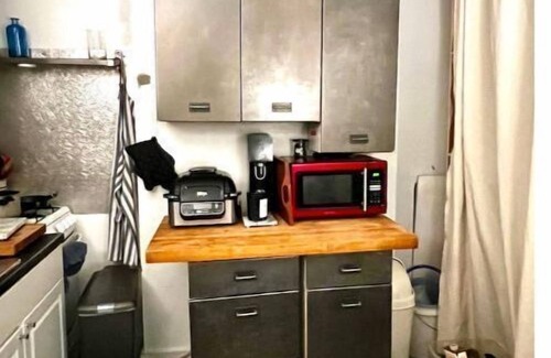 Lincoln Square Apartment | Entire Fabulous UWS Lincoln Square 2BR Sleeps 5