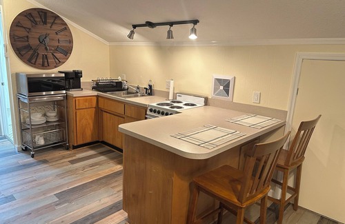 Fleming Island Apartment | Entire family friendly guest house in fabulous Orange Park, FL