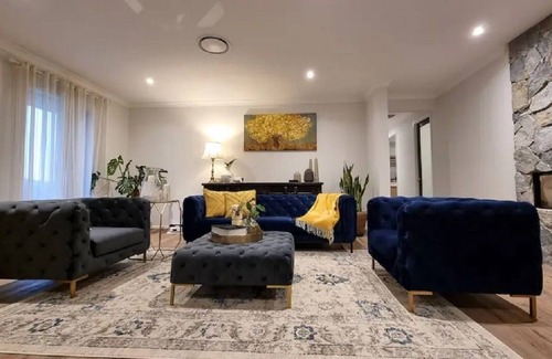 Wongawallan House | Entire family & wedding accommodation Gold Coast