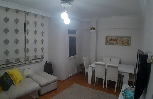 Sirinevler Mahallesi House | Entire flat 2 bedroom 1 saloon 1 kitchen 1 bathroom wc so close subway