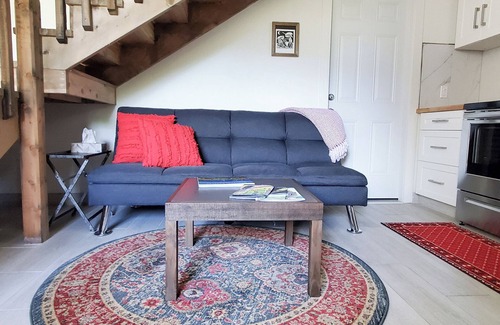 Kaslo Cottage | Entire Guest House in Central location