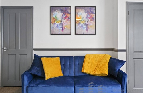 Birmingham House | ✸★ Entire Holiday Home ✪ Long Stays - Fast WIFI★ICC, NEC, Barclays Arena,✸