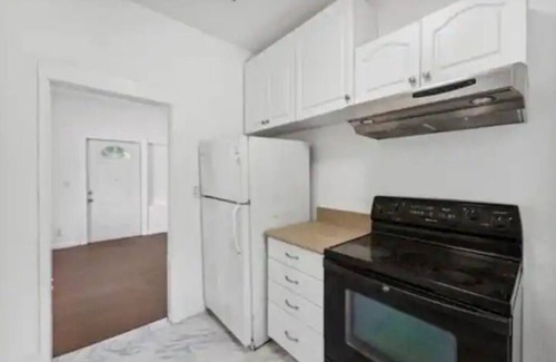 Old Northwood Historic District House | Entire Home Close to the Beach and City Center!