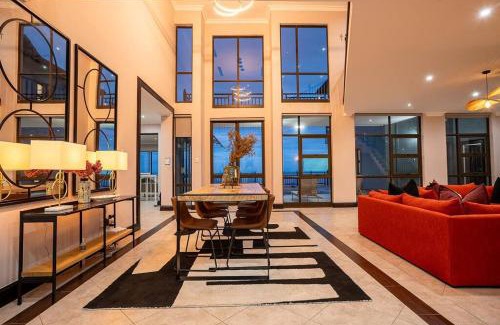 Sheffield Beach Villa | Entire Home in Sheffield Beach