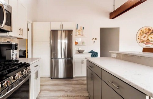 Rowland House | Entire Home on Delaware River! Hot Tub & Game Room!