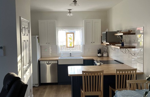 North Kingstown House | Entire home on Wickfiord Junction