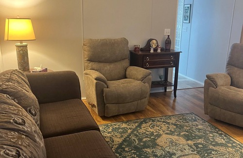 Prince George House | Entire home to yourself, 7 minutes to down town! All amenities you would need