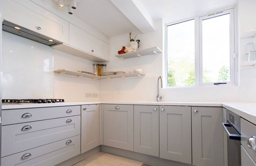 Selly Oak Villa | Entire House 5mins from chocolate factory, University, accessible to city centre