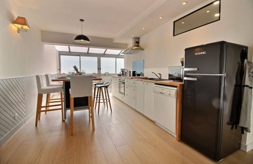 Plestin-les-Greves House | entire house st efflam feet in water direct access to the beach sea view spa option