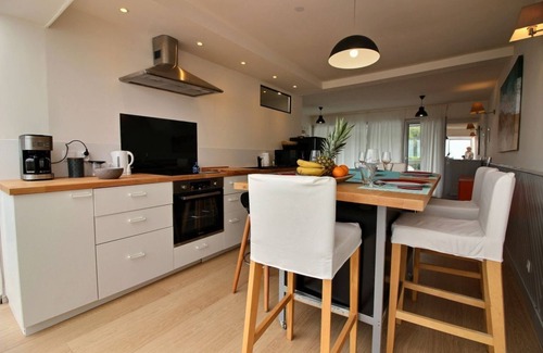 Plestin-les-Greves House | entire house st efflam feet in water direct access to the beach sea view spa option