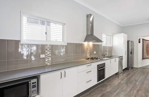 Kingfisher Bay House | Entire House. THE Closest Accom to Kingfisher Resort & Beach on the Island