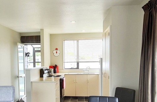 Tinwald House | Entire House - Warm - Central and Convenient