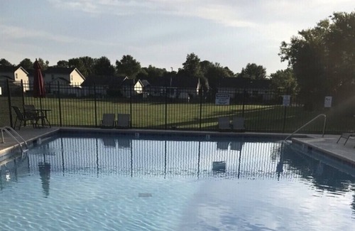 Old Hickory House | Entire Lake Home near Downtown Nashville
