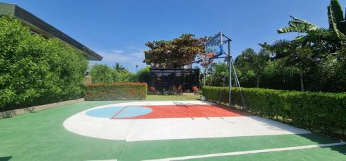 Balanga House | Entire Loft House Patio & Garden, Belle's Homestay