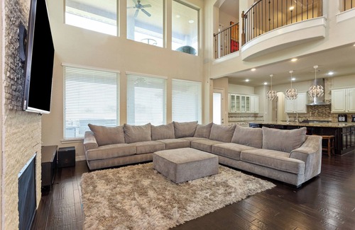 Clodine House | Entire Mansion Richmond