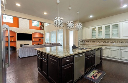 Clodine House | Entire Mansion Richmond