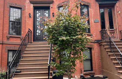 Bedford-Stuyvesant House | Entire New Modern Brownstone Apartment