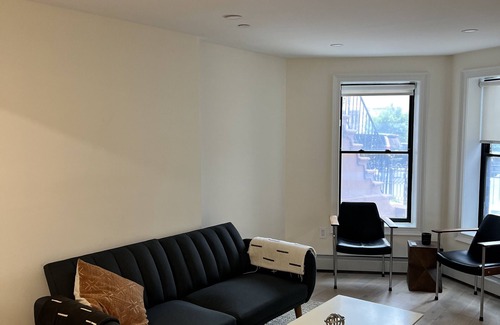 Bedford-Stuyvesant House | Entire New Modern Brownstone Apartment