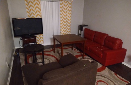 Briarforest Apartment | Entire one bedroom apartment