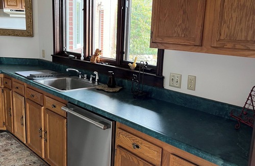 Keene Apartment | Entire private apartment suite in home with own entrance, views and private gym.
