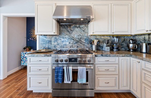 Montara House | Entire Private Coastal Retreat - Spectacular Ocean Views w/Hot Tub