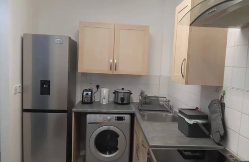 Manchester House | Entire Rental, Easy Reach to Etihad Stadium